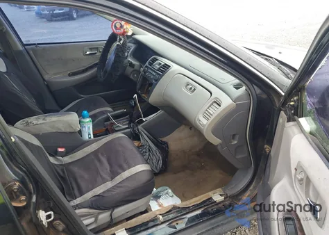 2002 Honda Accord 2.3 Ex/2.3 Se z USA, uszkodzony, nr VIN 1HGCG66882A113119